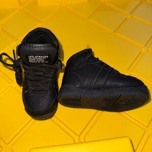 Levi's Toddler High Top Black Sneakers size 5T